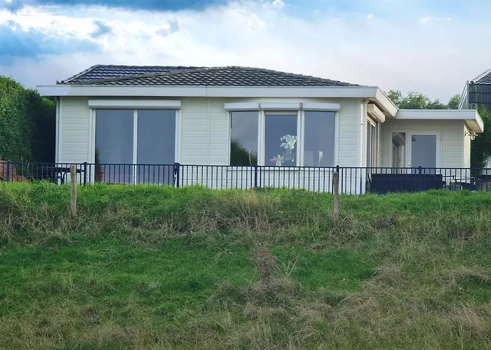 Sunbi-chalet Alpstuga Lathum