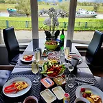 Sunbi-chalet Chalet Lathum