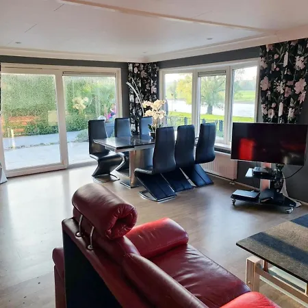 Sunbi-chalet * Lathum