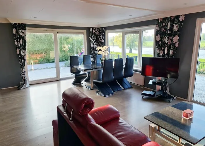 Sunbi-chalet * Lathum